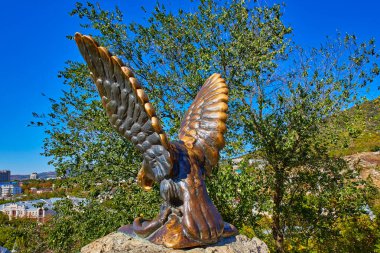 Pyatigorsk 'ta. Tatil yeri manzarası. Bronz Kartal