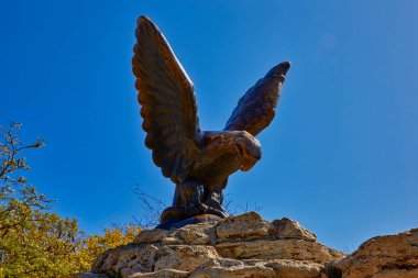 Pyatigorsk 'ta. Tatil yeri manzarası. Bronz Kartal