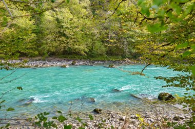 Dağ Abhazya. Göller ve nehirler