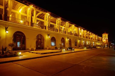 Soçi. Liman. Liman. Sonbahar. Gece.