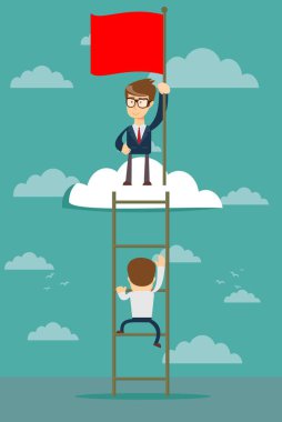 Bulutlarda bayrak almak için adam kariyer basamaklarını tutarak ayakta