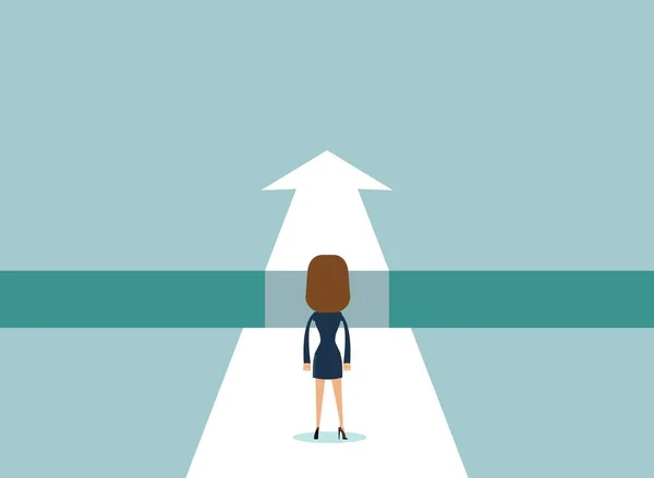 Affärskvinna som står på kanten av gap — Stock vektor