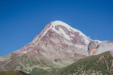 Gürcistan Dağı. Mkinvarcveri (Kazbek)