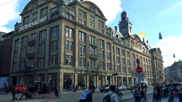 De Bijenkorf mağaza meşgul Meydanı — Stok video