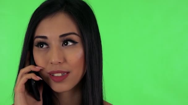 Ázsiai nő a telefon hívás — Stock videók
