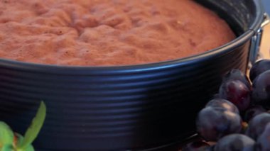 Temel bir form ve çeşitli meyve pasta 