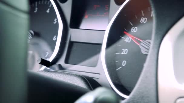 Detalle del salpicadero en el coche — Vídeo de stock