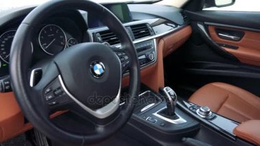 Lüks bir araba modern iç 