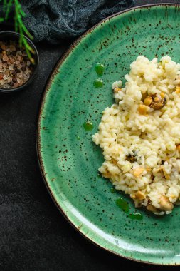 risotto musselsmain menü konsepti (deniz ürünleri ile lezzetli pirinç) yemek geçmişi. Üst Manzara. Boşluğu kopyala