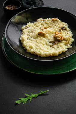 risotto musselsmain menü konsepti (deniz ürünleri ile lezzetli pirinç) yemek geçmişi. Üst Manzara. Boşluğu kopyala