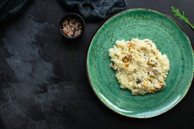 risotto musselsmain menü konsepti (deniz ürünleri ile lezzetli pirinç) yemek geçmişi. Üst Manzara. Boşluğu kopyala