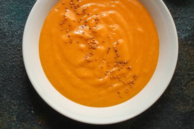 kabak havucu çorbası (ilk yemek, lezzetli sebze vitamini yemeği) menü konsepti. Yemek geçmişi. kopyalama alanı. Üst görünüm