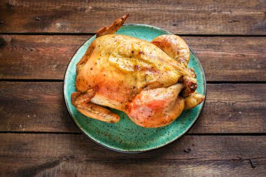 fırında tavuk, şenlik masası (tavuk ya da hindi) menü konsepti. Üst Manzara. metin için boşluk kopyala