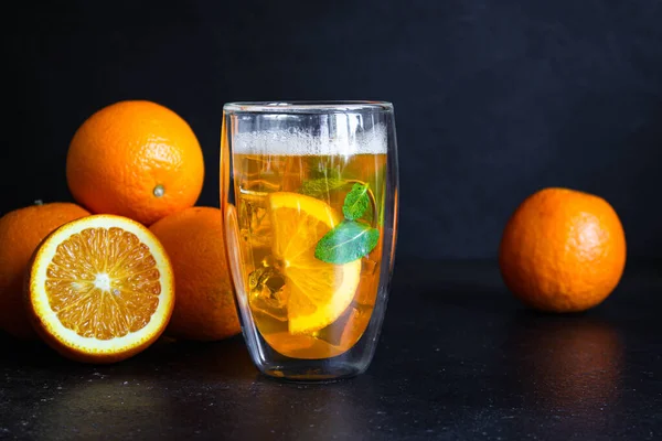 オレンジレモネード柑橘類 アイスドリンクメニューのコンセプト 食べ物の背景 テキストのトップ表示コピースペース — ストック写真