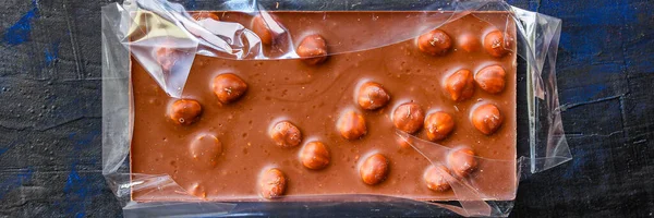 Chocolate Bar Avelãs Amêndoas Delicioso Lanche Sobremesa Doce Keto Paleo — Fotografia de Stock