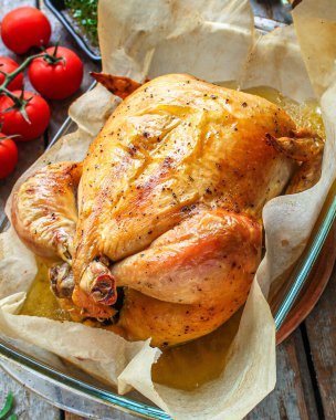 fırında tavuk, şenlik masası (tavuk ya da hindi) menü konsepti. Üst Manzara. text keto ya da paleo diyeti için boşluk kopyala