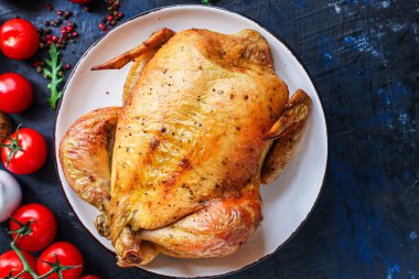 Fırında tavuk, kızarmış et menüsü konsepti. Yemek geçmişi. text keto ya da paleo diyeti için üst görünüm kopyalama alanı