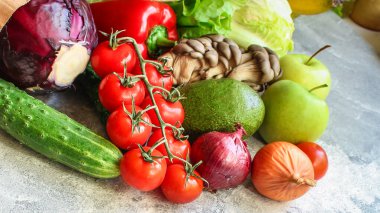 Sağlıklı sebzeler, çiğ organik çeşitlilik taze meyve menüsü konsepti. metin, keto veya paleo diyeti için arkaplan görünümü kopyalama alanı