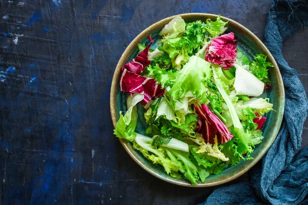 Gesunder Salat Blättermischsalat Mikrogemüse Gemüsejause Lebensmittel Hintergrund Bild Kopierplatz Für — Stockfoto