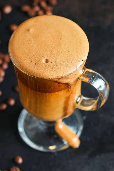 Dalgona Caffè Tendenza Ghiaccio Drinkcappuccino Latte Morbido Panna Montatamenu Concetto — Foto Stock