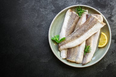 balık çiğ hake (pişirmek için malzemeler dizisi). Yemek geçmişi. Üst Manzara. Boşluk ketojeni ya da paleo diyet pascarian kopyala
