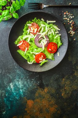Salata sebzeleri sağlıklı beslenme konsepti. yemek arkaplanı üst görünüm metin sağlıklı yeme tablosu için kopyalama alanı ayarlama keto veya paleo organik ürün diyeti