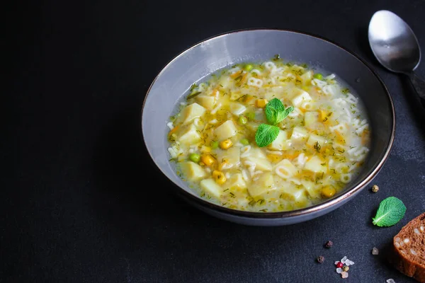 Soepgroenten Pasta Alfabet Erwten Maïs Menu Concept Gezond Eten Voedsel — Stockfoto