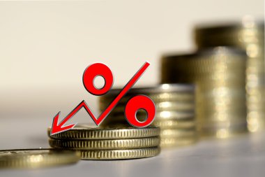 Para bir arka plan üzerinde kırmızı yüzde işareti . 