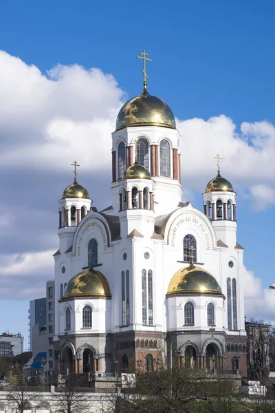 Церква на крові на честь всіх святих блискучий, в землі Російської — стокове фото