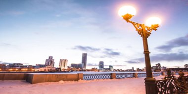 Ekaterinburg. City quay. Yekaterinburg-şehir