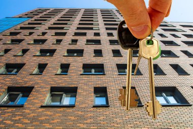 Evin cephe arka planda dairenin anahtarları. o kavramı satış emlak piyasası .