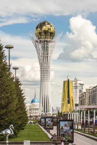 Kazakistan. Astana. Nurzhol Bulvarı