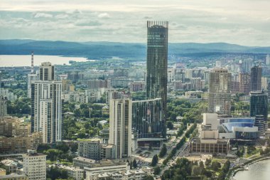 Rusya. Ekaterinburg. Görünüm şehir waterfront .