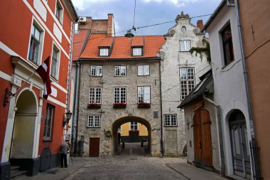 Eski Riga kasabasındaki İsveç Kapısı manzarası