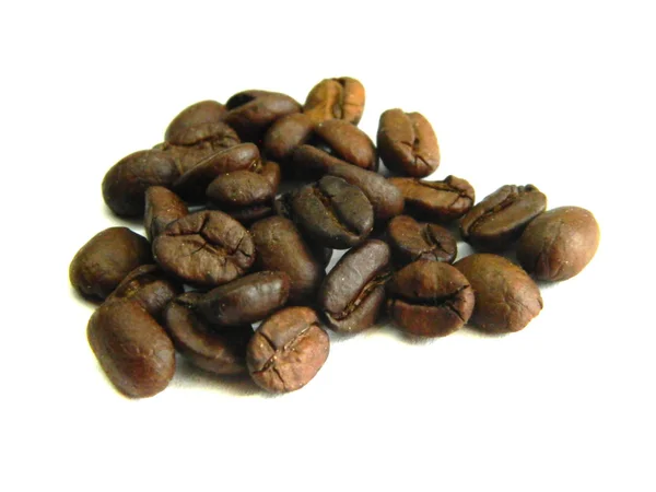 Kaffe korn isolerad på vit bakgrund — Stockfoto