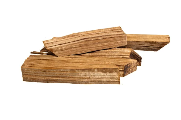 Resíduos de madeira isolados sobre fundo branco — Fotografia de Stock