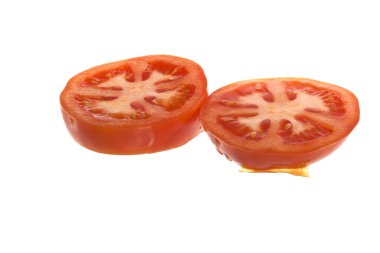 Beyaz arkaplanda izole edilmiş domates