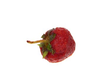                                Çilek beyaz arkaplanda izole edildi