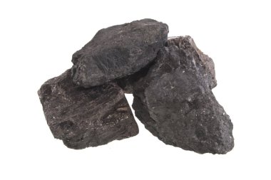 kömür beyaz arkaplanda izole edildi