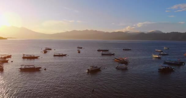 Dall Aria Usando Drone Sull Isola Paradisiaca Con Alba Gili — Video Stock