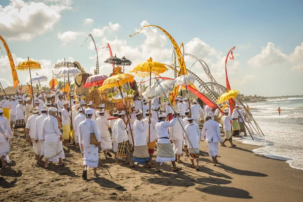Sanur Beach Melasti Ceremoniál 2015 Melasti Hinduistický Balijský Obřad Očištění Royalty Free Stock Fotografie