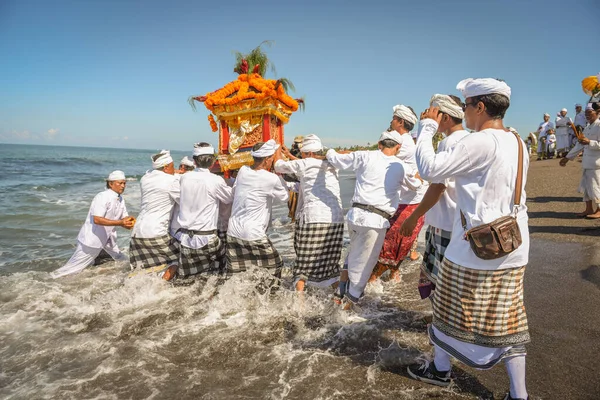 Sanur Beach Melasti Ceremoniál 2015 Melasti Hinduistický Balijský Obřad Očištění Royalty Free Stock Obrázky