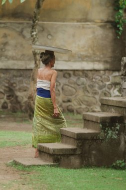 Tenganan, Bali / Endonezya - 25 Mayıs 2018: Tenganan bali köyünde uyum ortamı