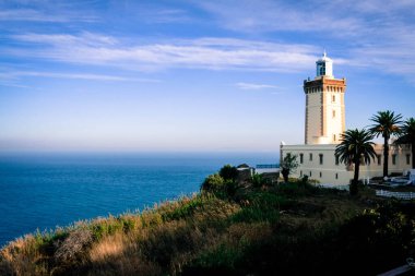 Kaptan Spartel 'den deniz feneri ile panoramik manzara