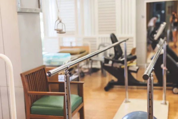Donanım hastalarının rehabilitasyon için yatak odası