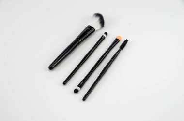 Makyaj için kozmetik fırçalar kaşlar, gözler, yüz, kadınlar