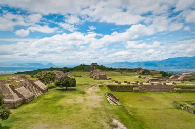 Montealban 'da Meksika hava piramidi manzarası