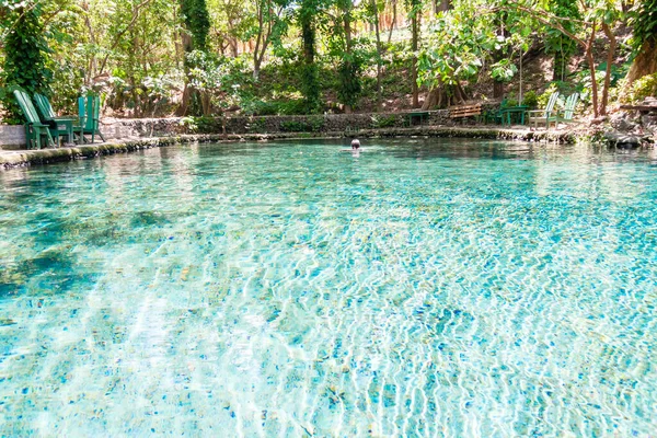 Woman Swimming Alone Natural Lagoon Turquoise Water Vegetation — Stock Photo, Image