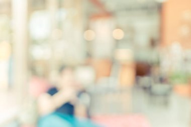 Arka plan bulanık, insanlar kafede bokeh ışık ile