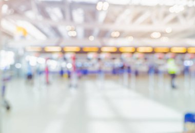 Arka plan bulanık Terminal kalkış c Bagaj ile seyahat